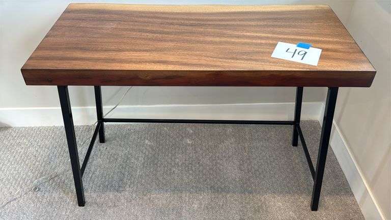 WOOD DESK W/ METAL LEGS