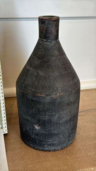 MISC HOME DECOR LOT - SEE PHOTOS