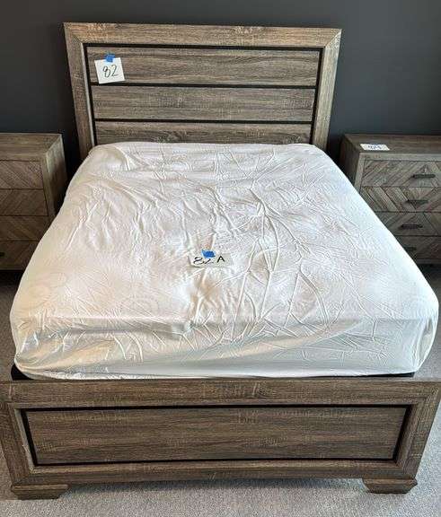 FULL SIZE BED SET - HEADBOARD, FOOTBOARD, RAILS
