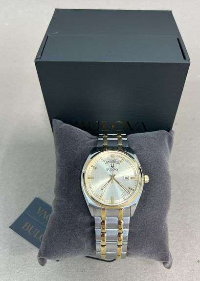 MENS BULOVA WATCH W/ BOX