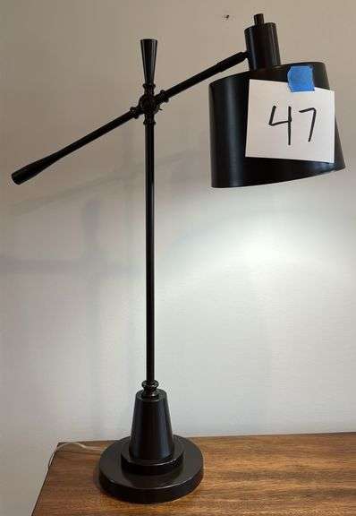 BLACK DESK LAMP