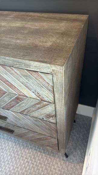 4-DRAWER NIGHTSTAND