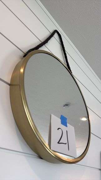 ROUND WALL MIRROR - GOLD