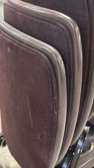 (4) STACKING BANQUET CHAIRS