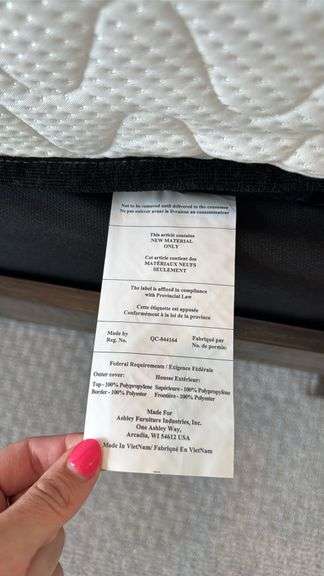 KING SIZE MATTRESS & BOXSPRING