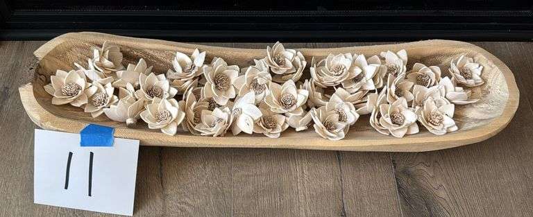 WOOD CENTERPIECE DECOR W/ FAUX FLOWERS