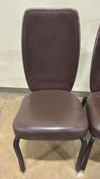 (4) STACKING BANQUET CHAIRS