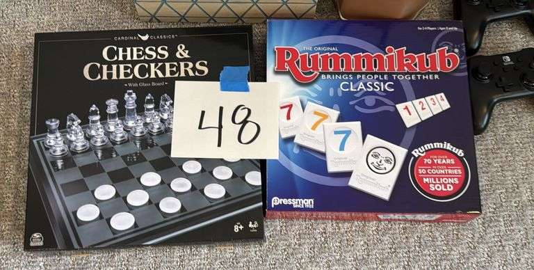 MISC HOME DECOR LOT - SEE PHOTOS