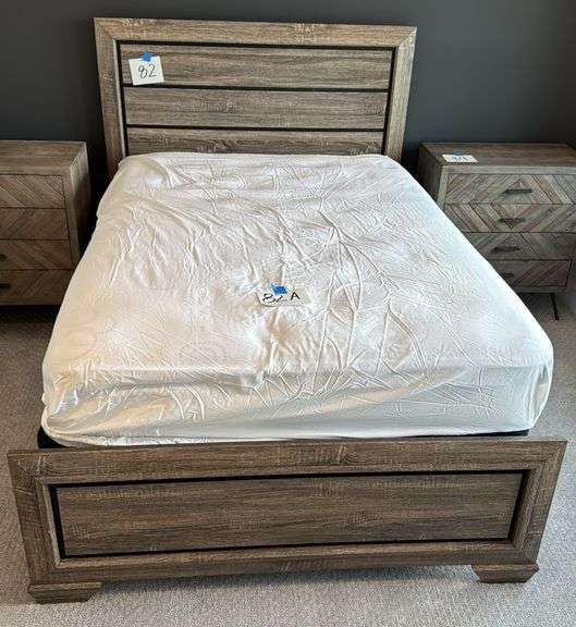 FULL SIZE BED SET - HEADBOARD, FOOTBOARD, RAILS