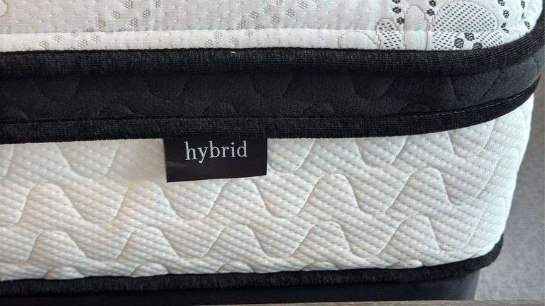 FULL SIZE MATTRESS & BOXSPRING