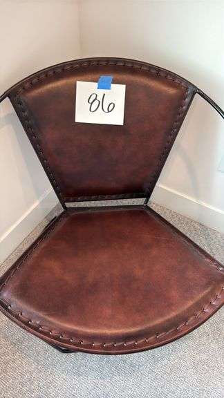 ACCENT CHAIR