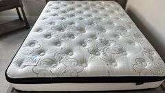 QUEEN SIZE MATTRESS