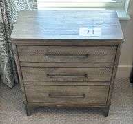 3-DRAWER WOOD NIGHTSTAND