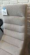 GREY FLOOR GAMING CHAIR
