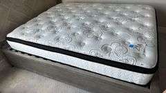 QUEEN SIZE MATTRESS