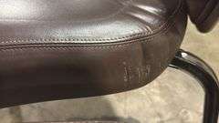 (4) STACKING BANQUET CHAIRS