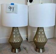 (2) TABLE LAMPS W/ SHADES