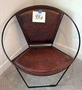 ACCENT CHAIR