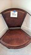 ACCENT CHAIR