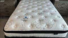 FULL SIZE MATTRESS & BOXSPRING