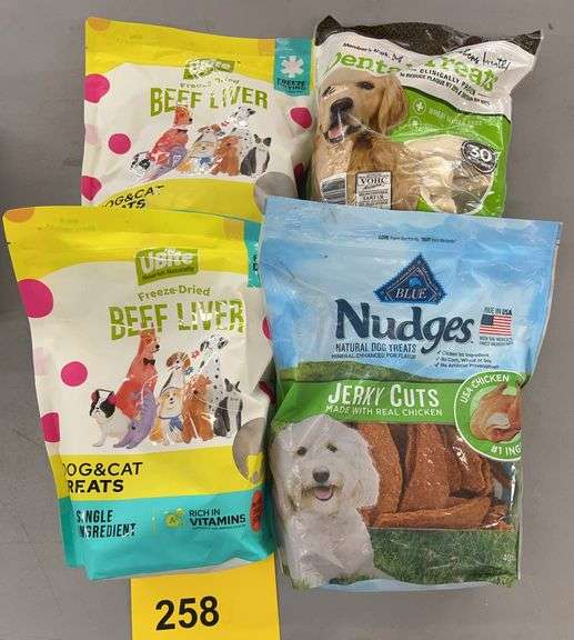 (4) BAGS OF DOG TREATS Earl's Auction Company — free download