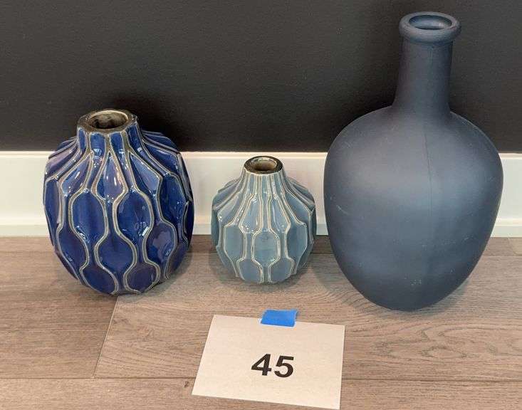 (3) SMALL DECOR VASES - BLUE