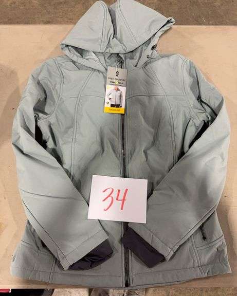 WOMENS FREE COUNTRY JACKET SIZE MEDIUM