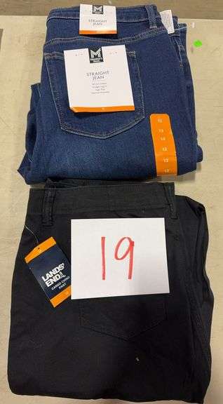 (2) WOMENS JEANS SIZE 12
