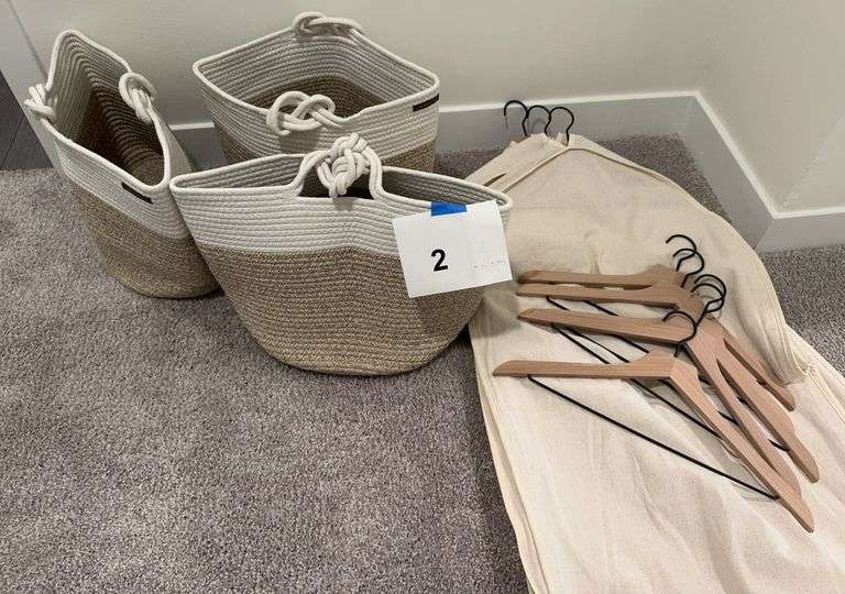 MISC HOME LOT - BASKETS, HANGERS, GARMET BAGS