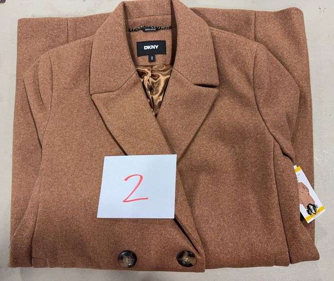 WOMENS DKNY JACKET SIZE MEDIUM