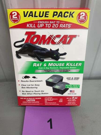 BOX OF TOMCAT MOUSE STATIONS
