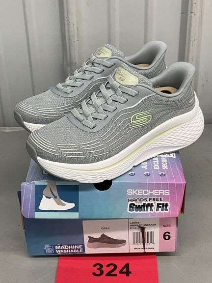 WOMENS SKECHERS SHOES SIZE 6