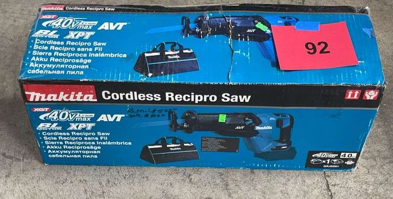 MAKITA 40V MAX CORDLESS RECIPROCATING SAW IN BOX