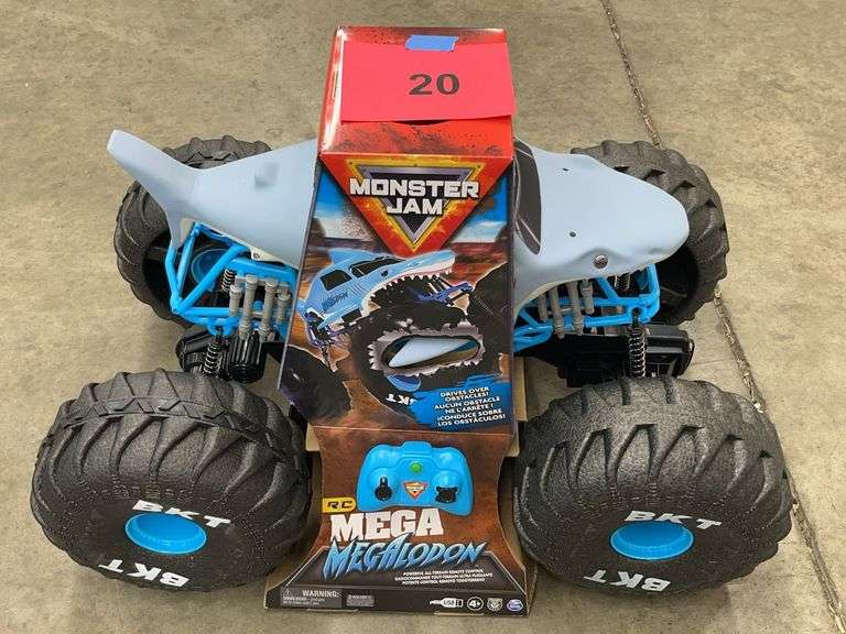 MONSTER JAM MEGA MAGALODON RC CAR