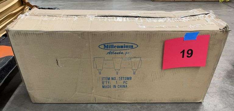 VANITY LIGHT IN BOX