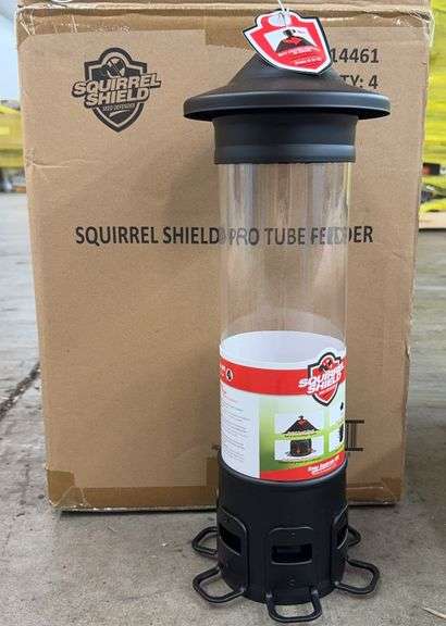 (4) SQUIRREL SHIELD PRO TUBE FEEDERS IN BOX
