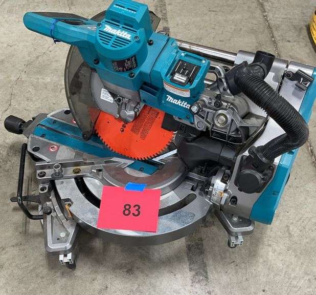 MAKITA 40V DUAL BEVEL SLIDING COMPOUND MITER SAW (TOOL ONLY)