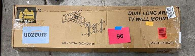 DUAL LONG ARM TV WALL MOUNT IN BOX