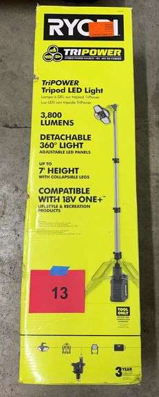 RYOBI TRIPOWER TRIPOD LED LIGHT IN BOX