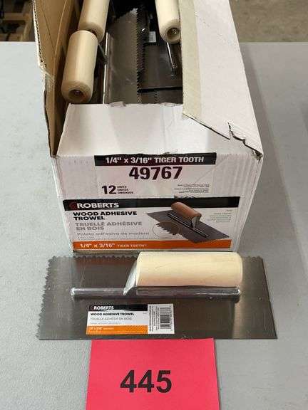 (12) ROBERTS WOOD ADHESIVE TROWELS
