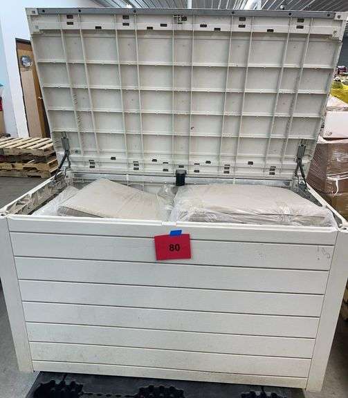PRE-OWNED KETER DECK BOX W/ ASSORTED PATIO CUSHIONS