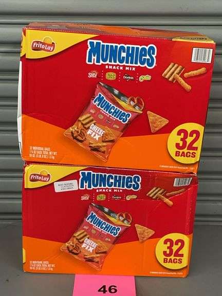 (2) BOXES OF MUNCHIES SNACK MIX