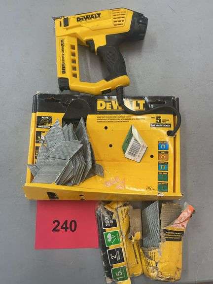 DEWALT ELECTRIC NAILER/ STAPLER TACKER
