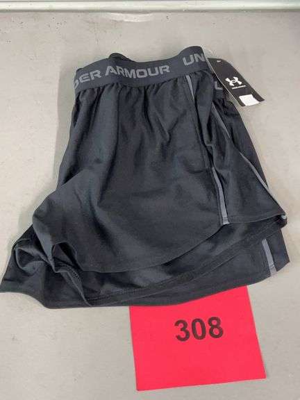 WOMENS UNDER ARMOUR SHORTS SIZE LARGE