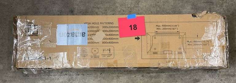 TV WALL MOUNT IN BOX