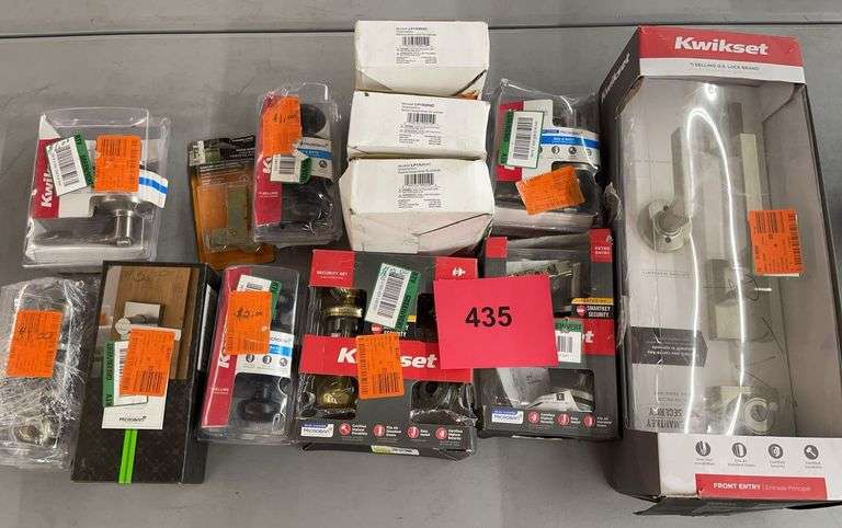 MISC LOT OF DOOR HARDWARE - SEE PHOTOS