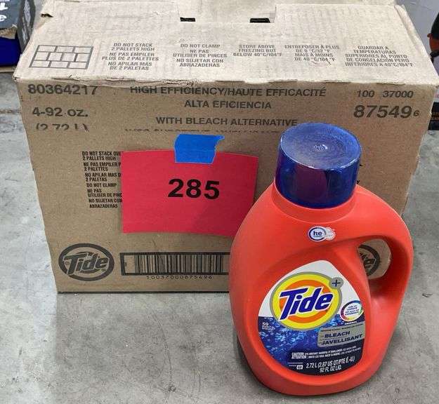 (4) BOTTLES OF TIDE DETERGENT IN BOX