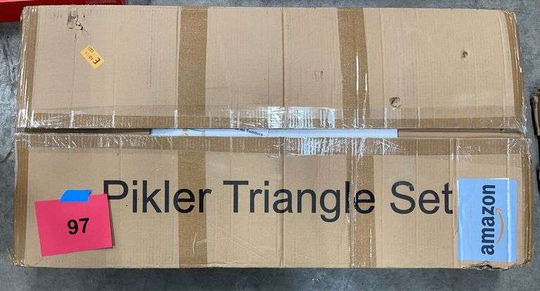 PIKLER TRIANGLE SET IN BOX