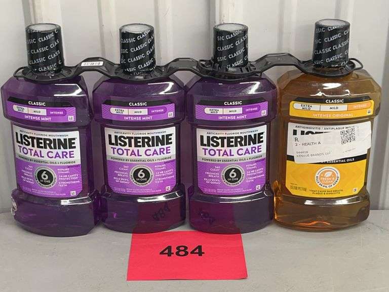 (4) BOTTLES OF LISTERINE