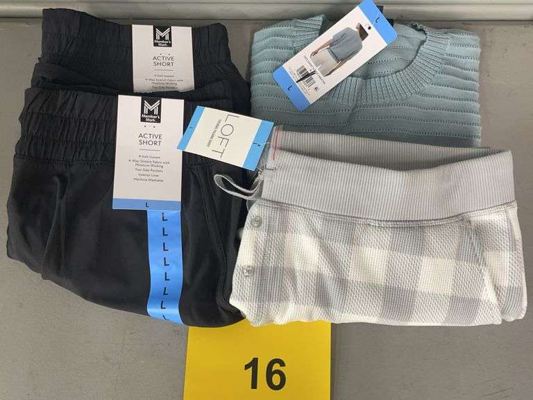 4PC WOMENS CLOTHING LOT SIZE L